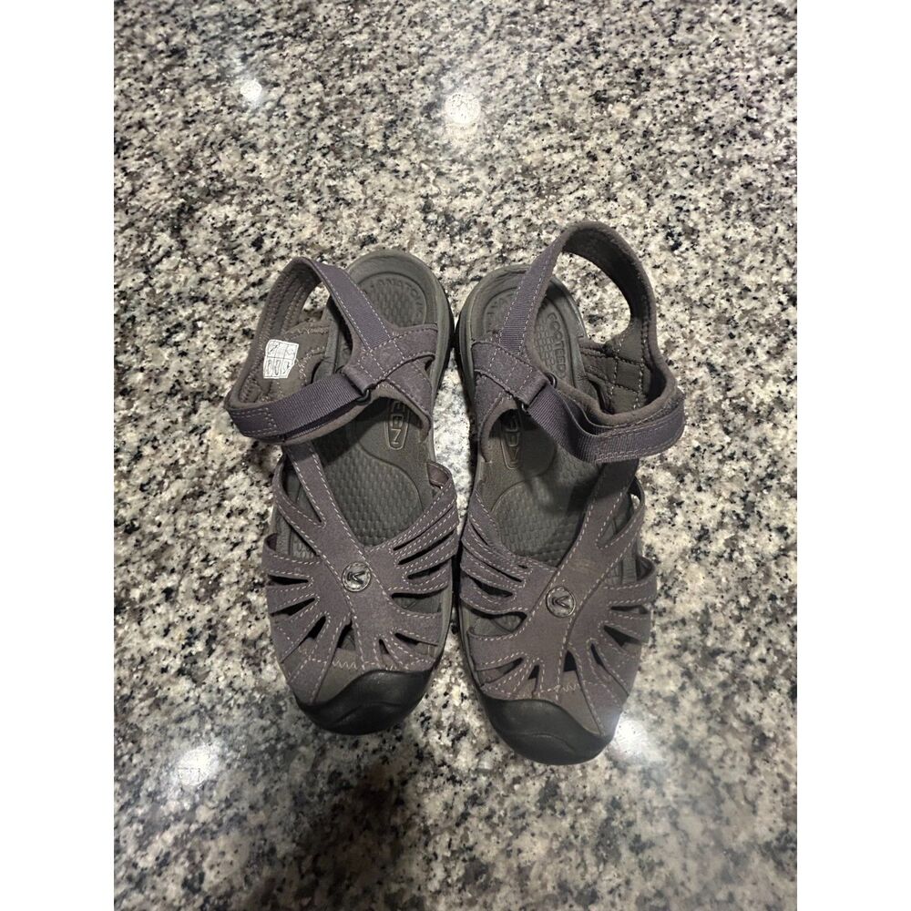 KEEN Womens Sandals Size 9 Gray Closed Toe Outdoor Water Hiking Shoes